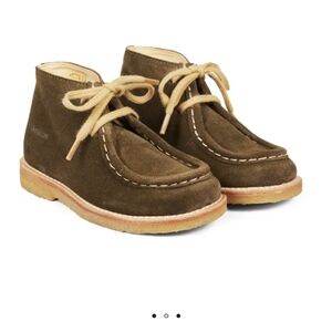 Suede leather handcrafted shoes